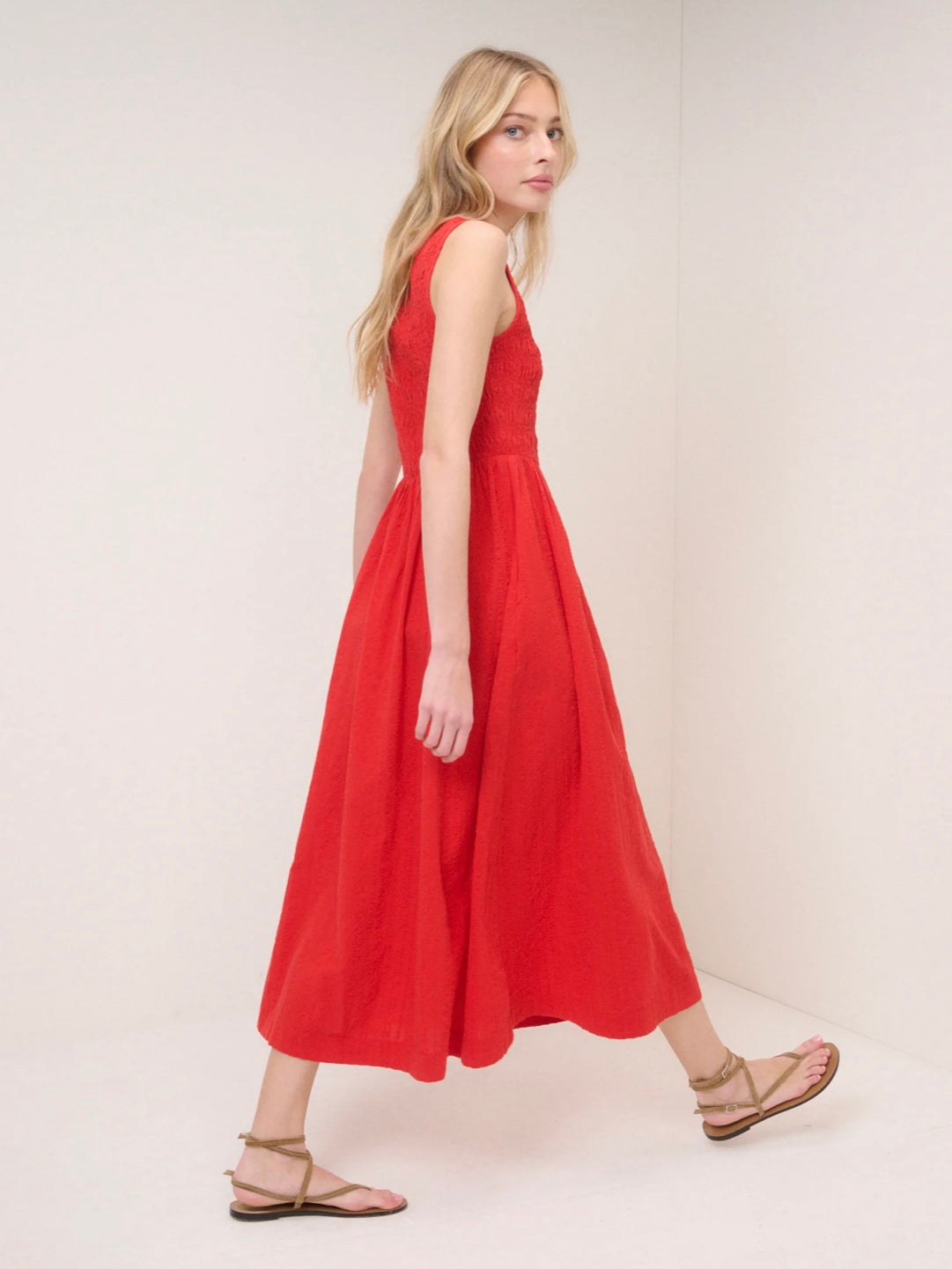 Nobody's Child Kinsley Red Sleeveless Midi Dress
