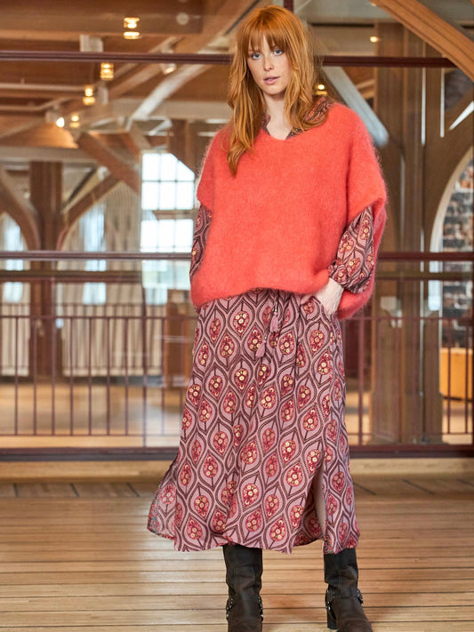 Black Colour Bjoerk Knitted Vest-Coral