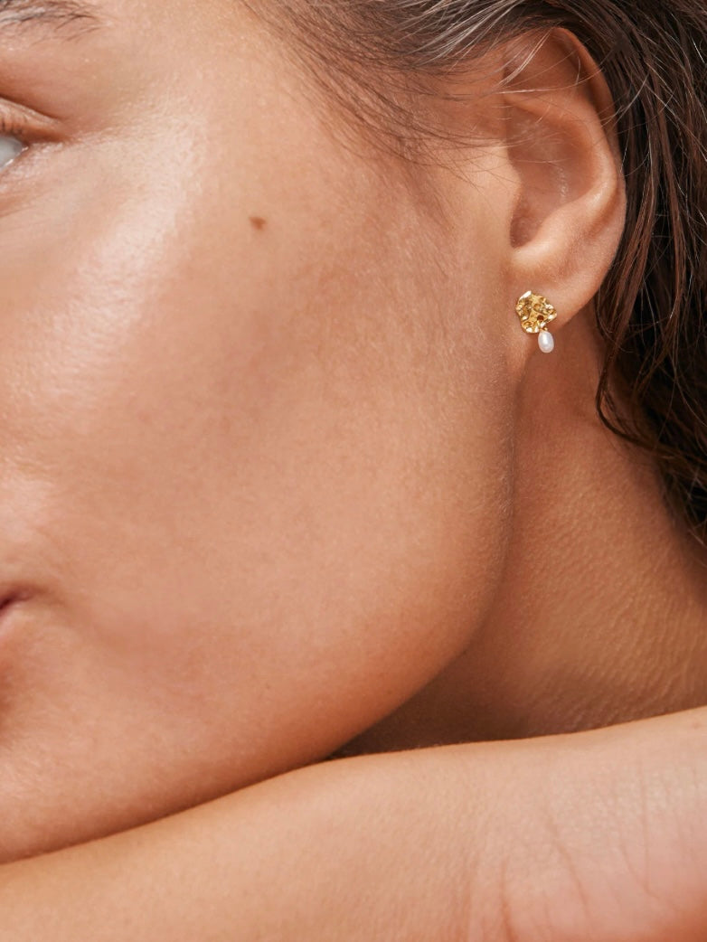 Enamel Copenhagen Mio Pearl Studs