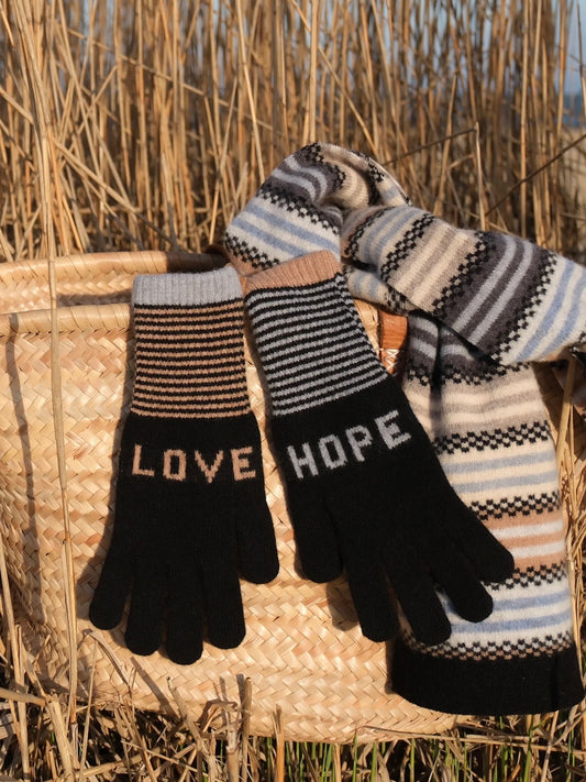 Quinton+Chadwick Love + Hope Gloves-Fossil