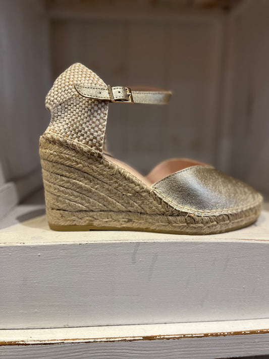 Macarena Carla Wedge Gold
