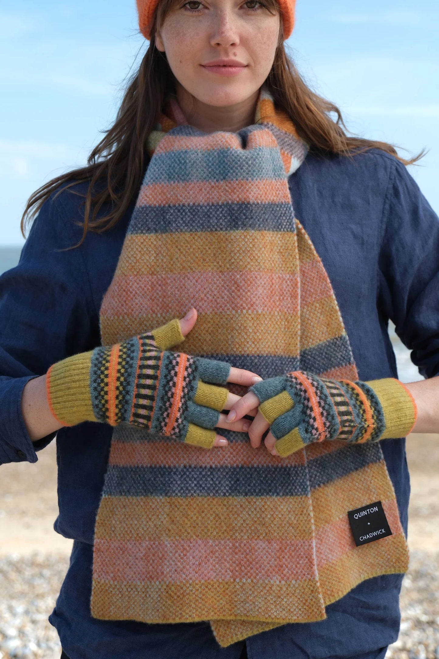 Quinton+Chadwick Patterned Fingerless Gloves-Meadow Patch