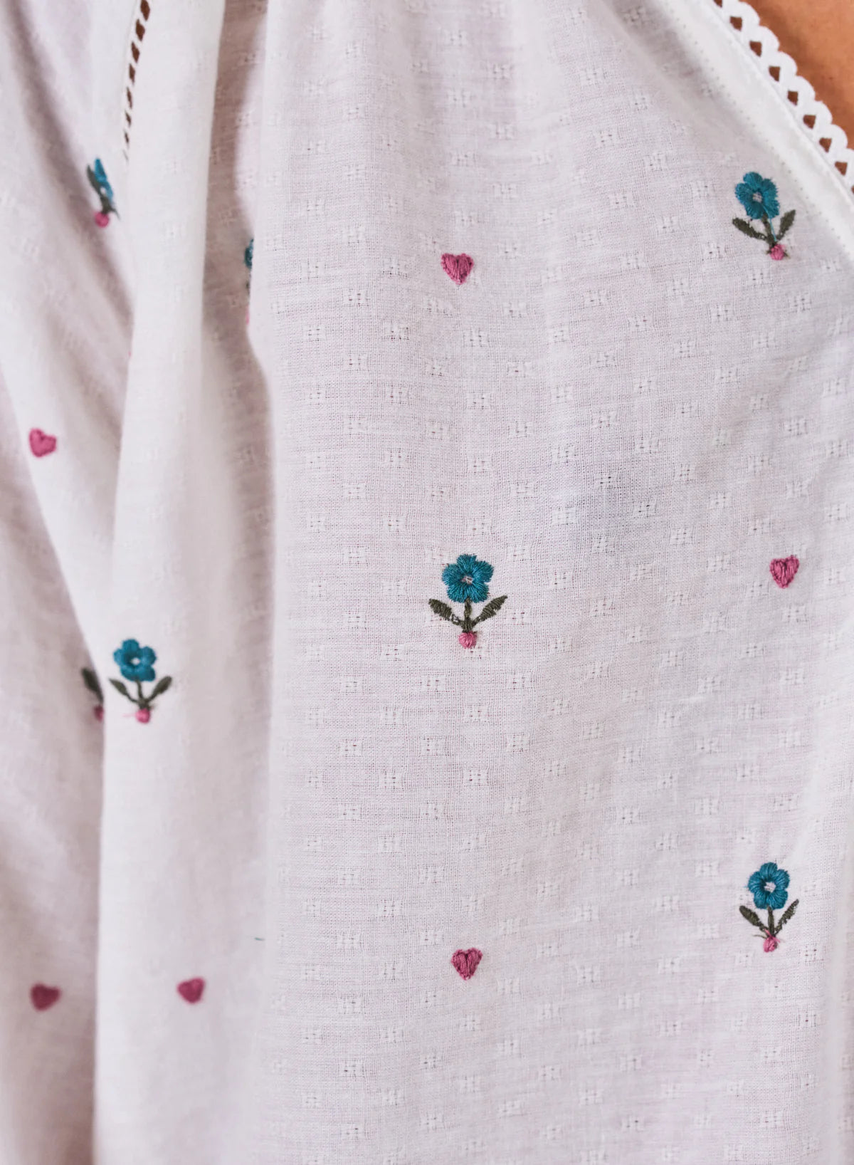 M.A.B.E Albi Top Ecru & Blue Flower