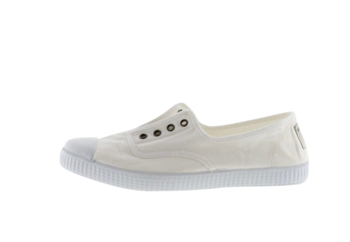 Victoria No-lace organic cotton pumps - white