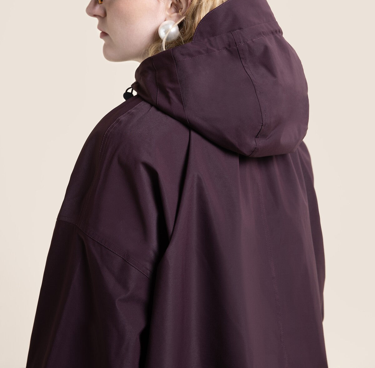 Flotte Garance Short Raincoat -Cassis