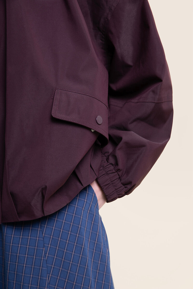 Flotte Garance Short Raincoat -Cassis