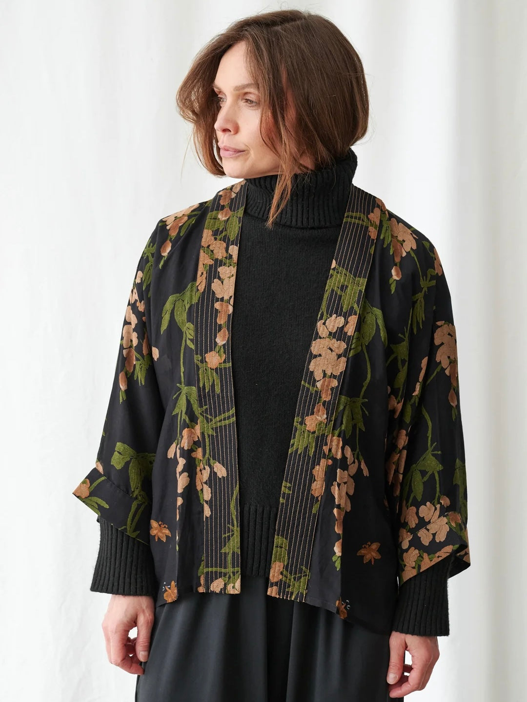 One Hundred Stars Wisteria Black Kimono