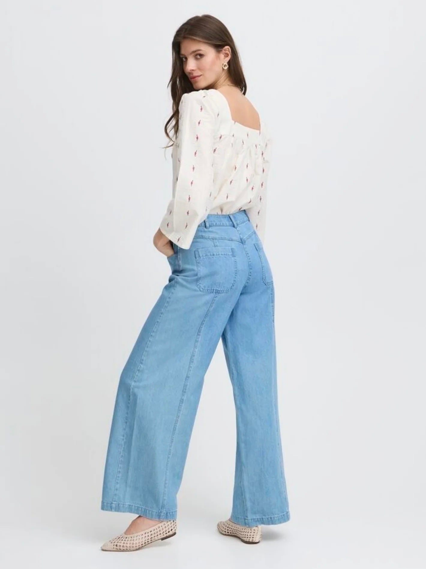 Atelier Rêve Irdory Square Neck Blouse