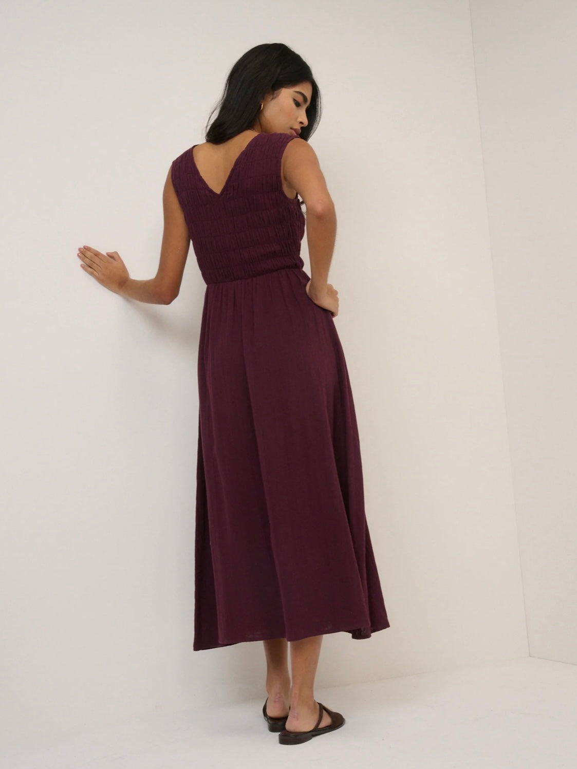 Nobody's Child Petite Sleeveless Audrey Midi Dress Plum