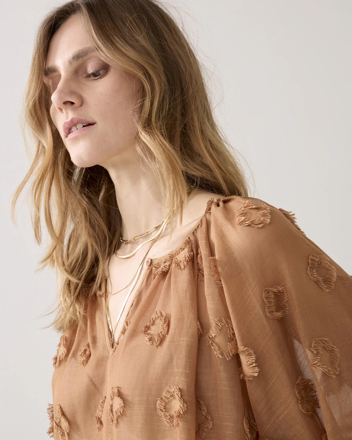 Summum Transparent Top with 3D Dots-Cinnamon