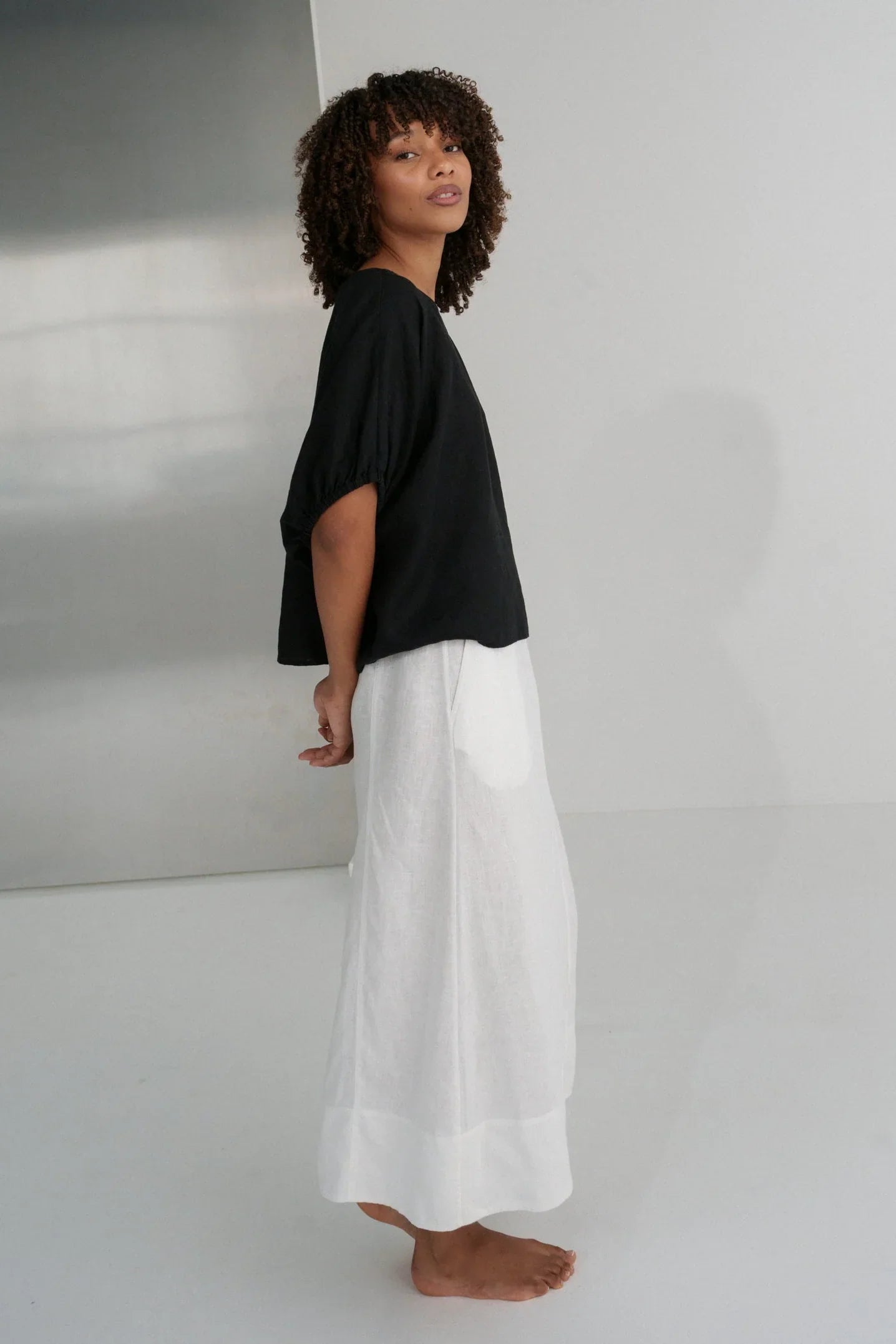 Lilly Pilly Tina Linen Top-Black