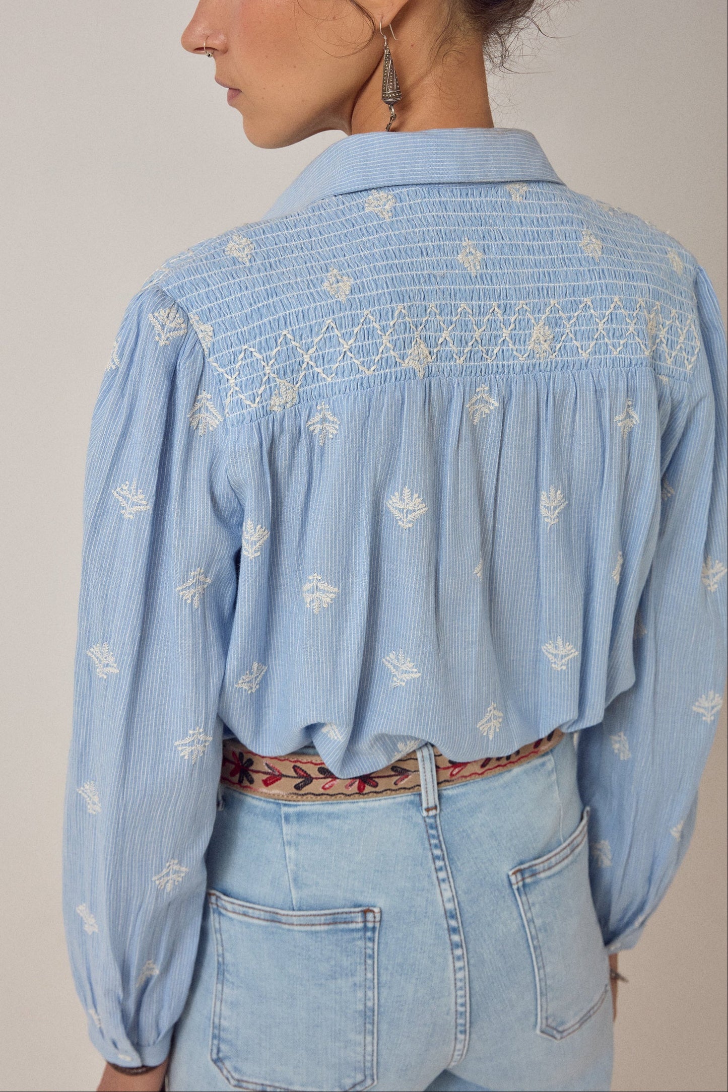Maison Hotel James Shirt-Sky Blues