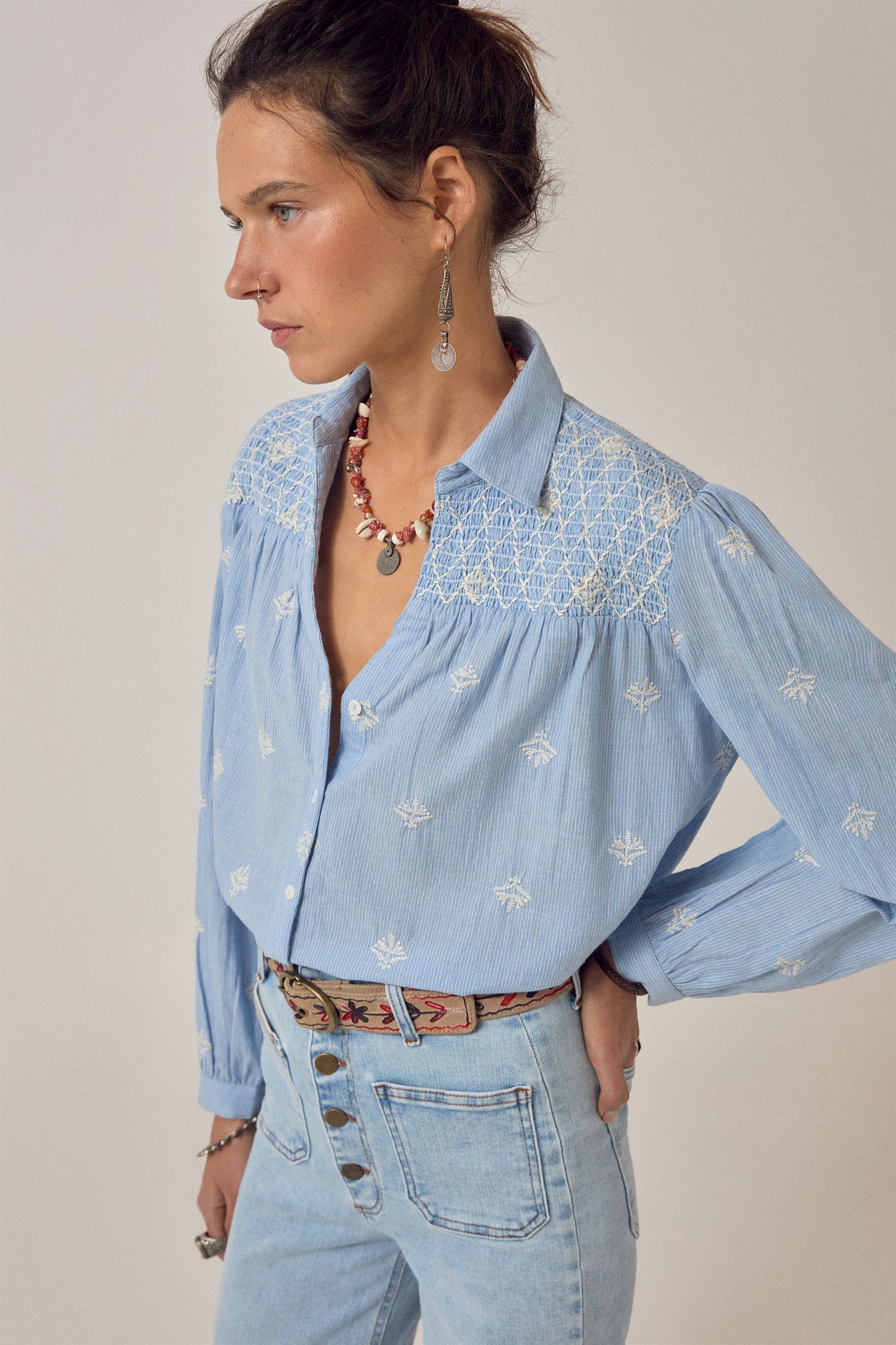 Maison Hotel James Shirt-Sky Blues
