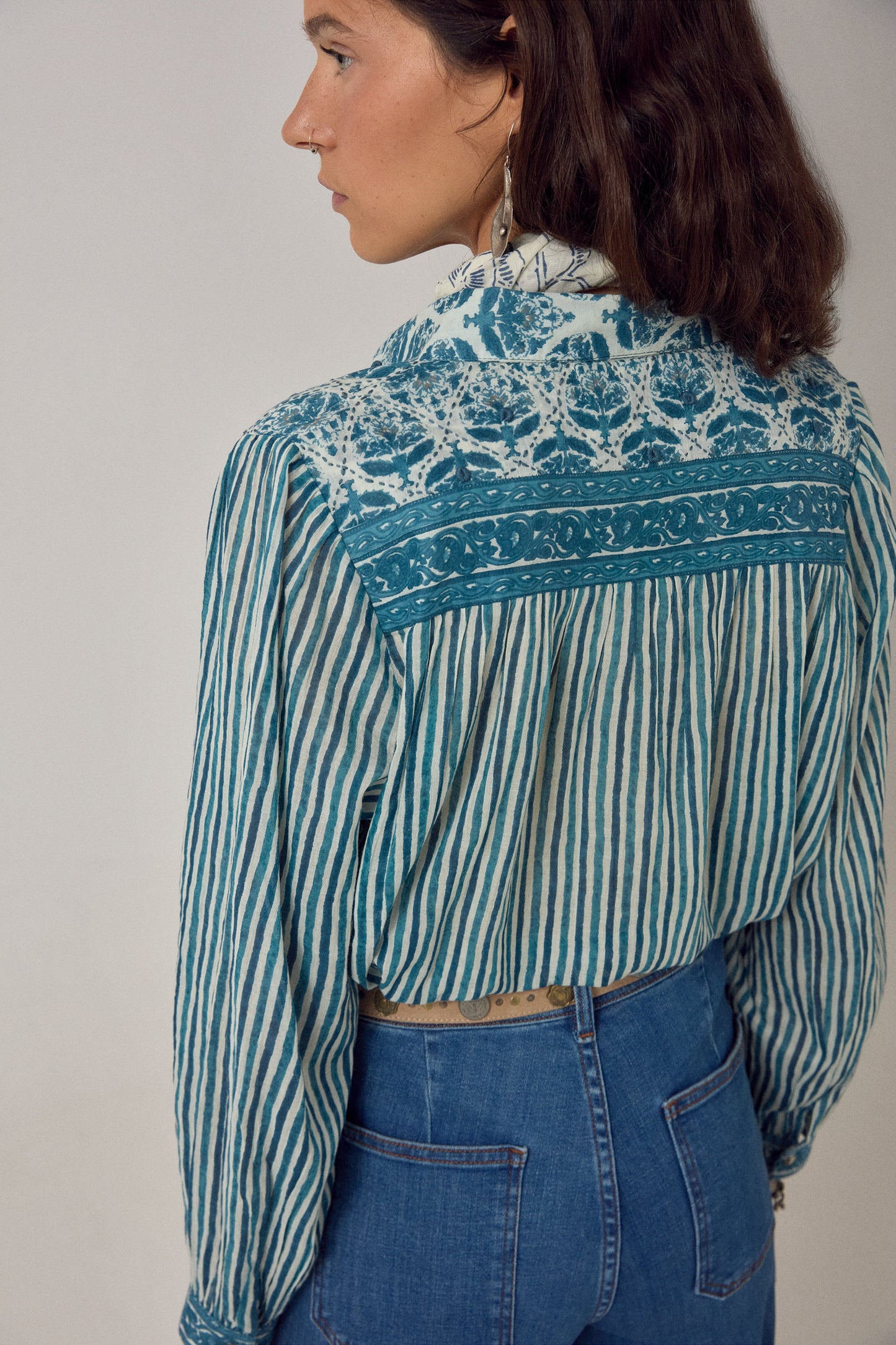Maison Hotel Maria Shirt- Mediterranean Stripes Blue Ink