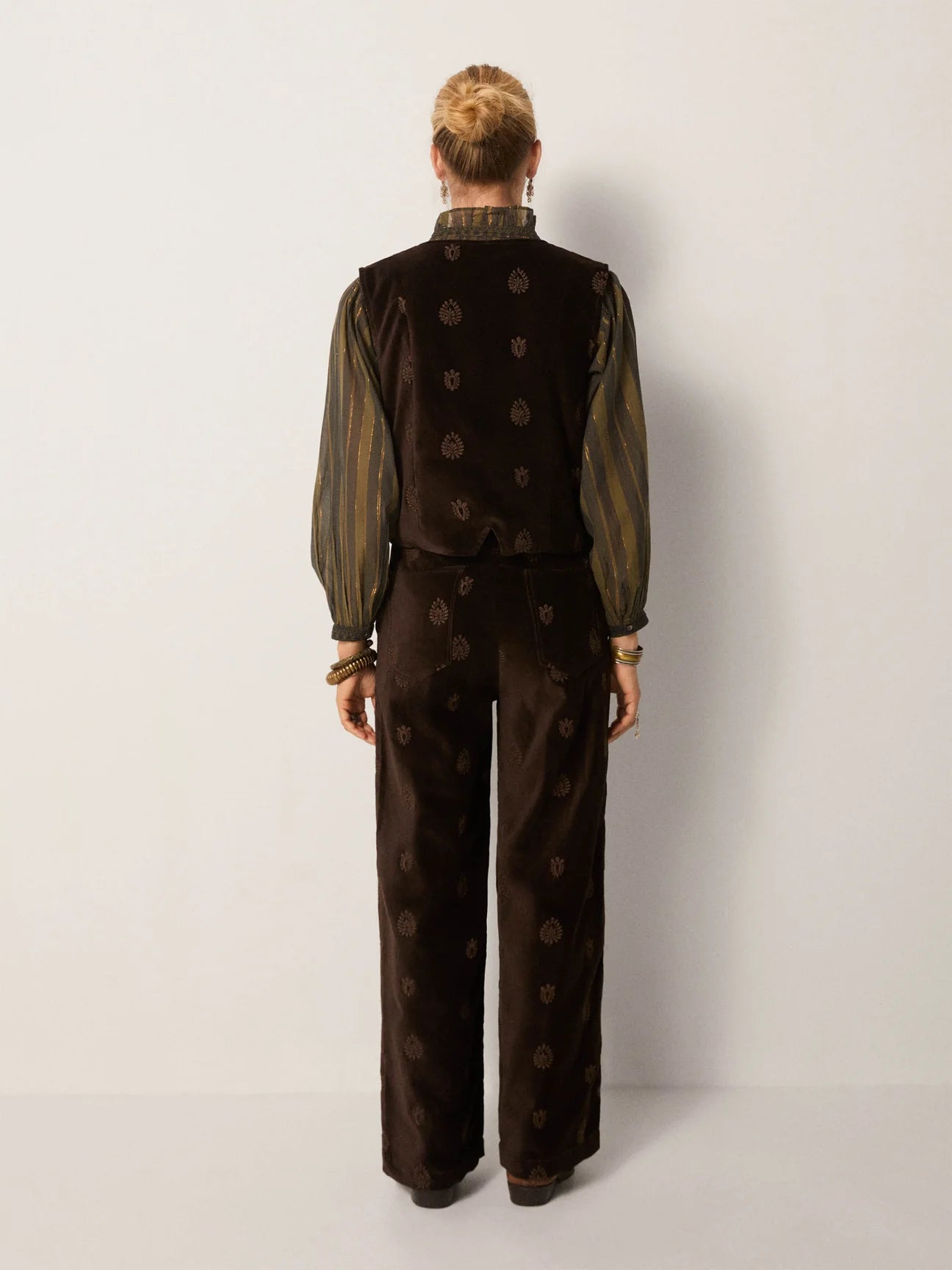 Maison Hotel Kafka Vest-Macchiato