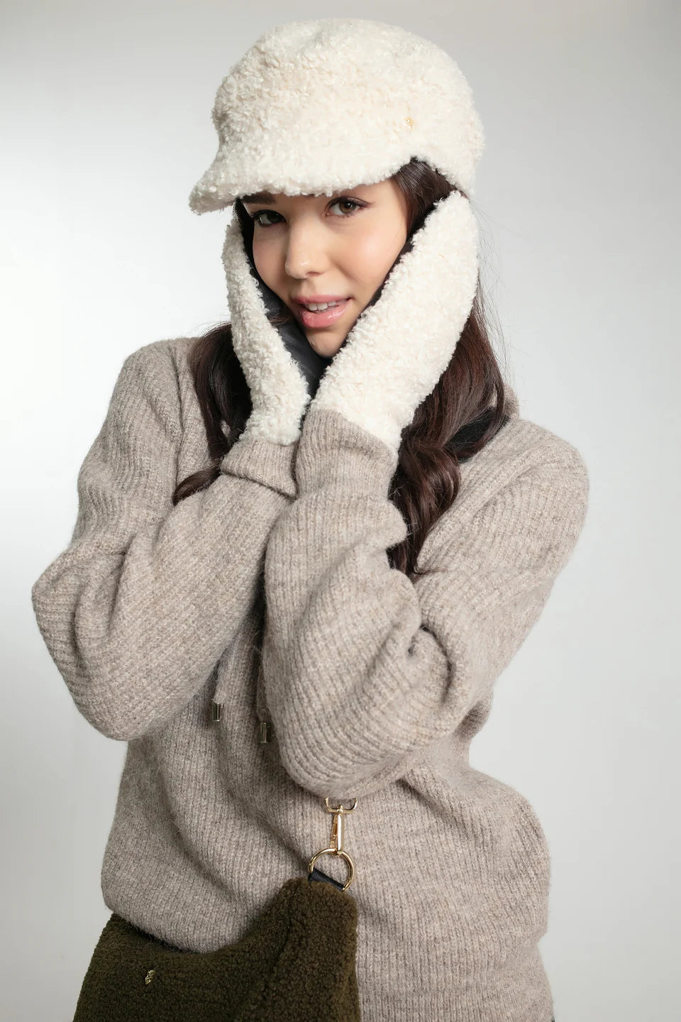 Nooki Roma Mittens-Cream