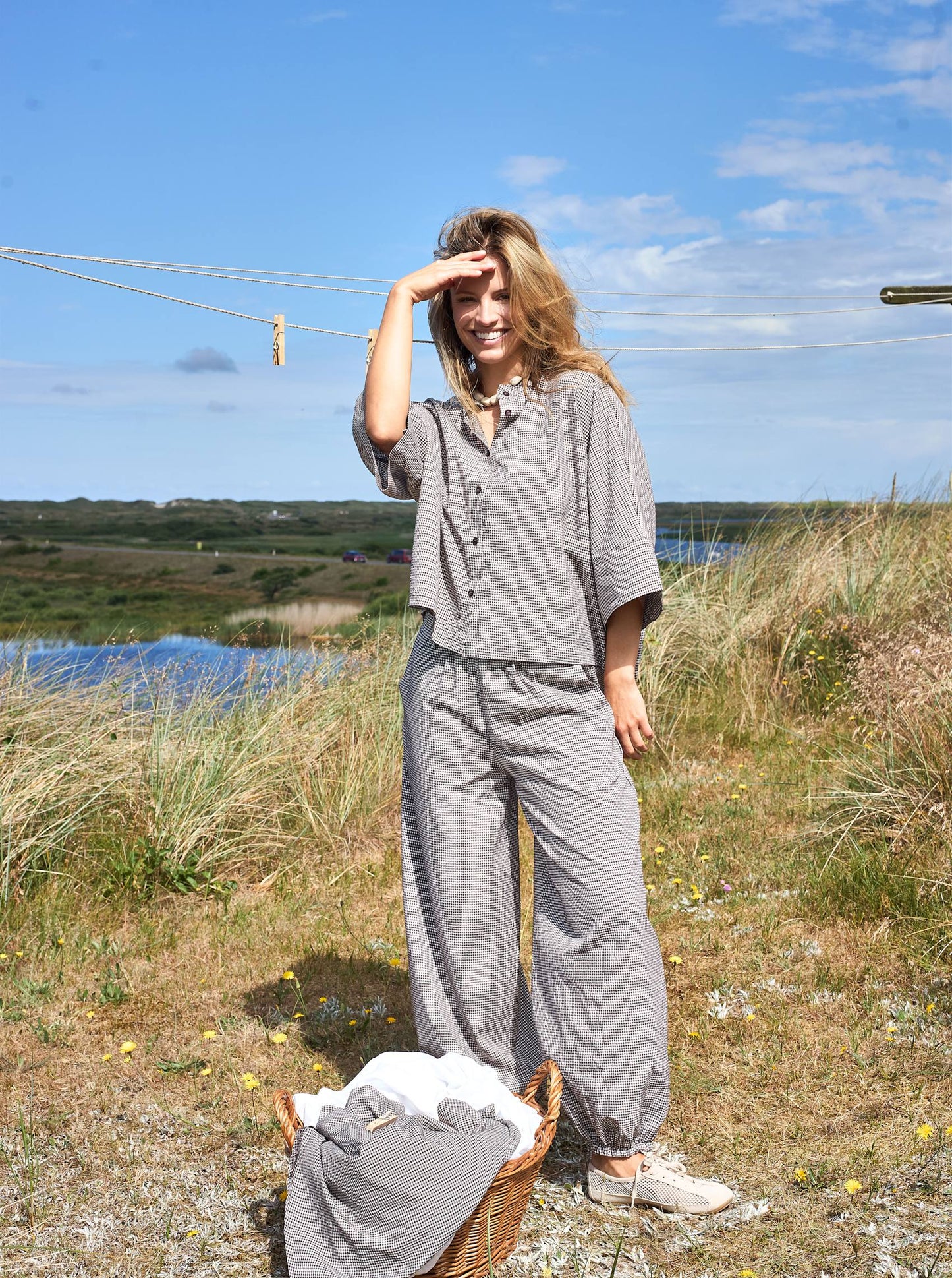 Black Colour Manon Balloon Pant- Coffee