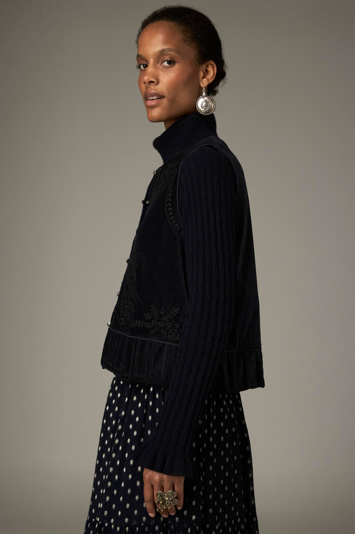 Maison Hotel Bob Velvet Vest- Vinton Blue