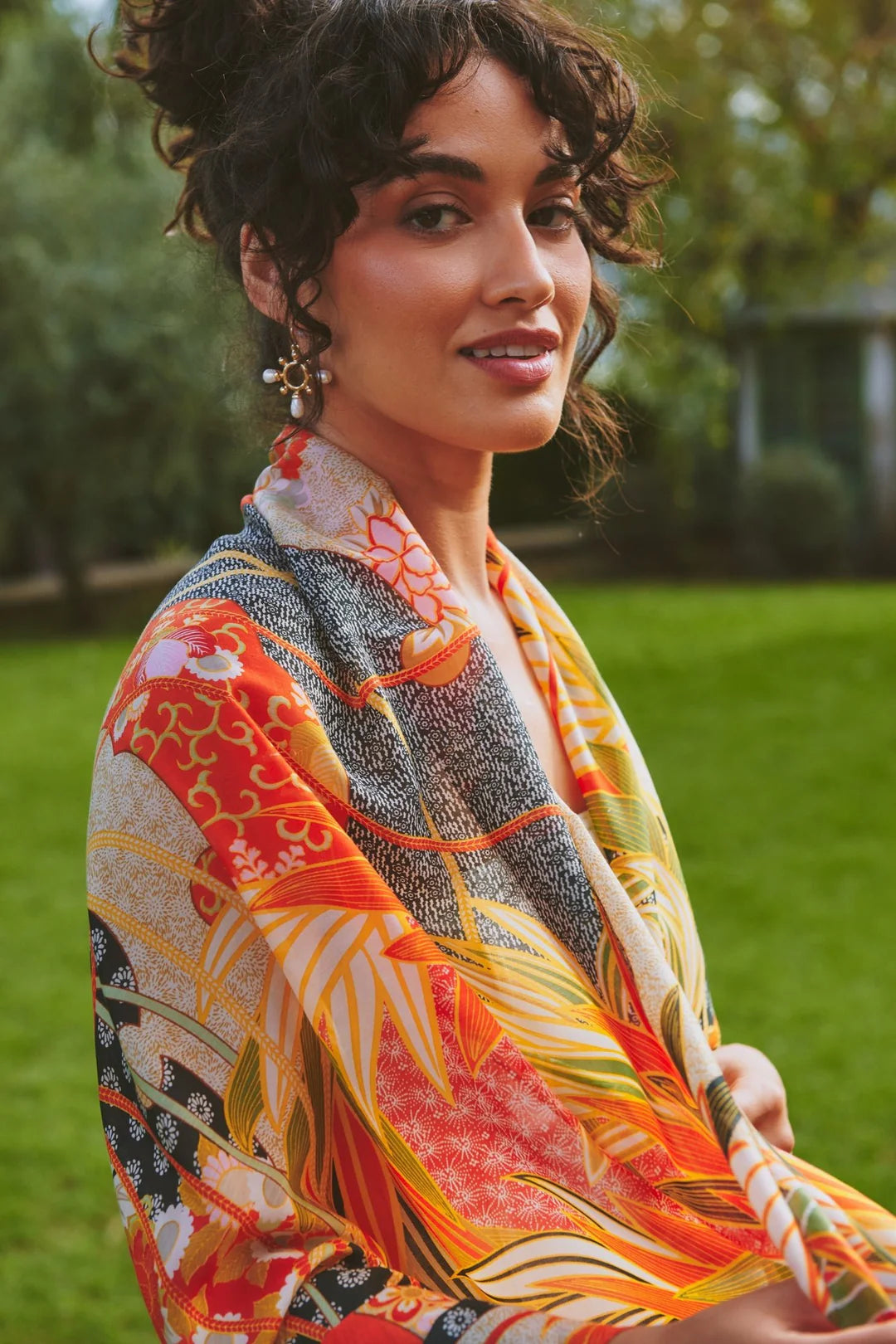 One Hundred Stars Fans Scarlet Scarf