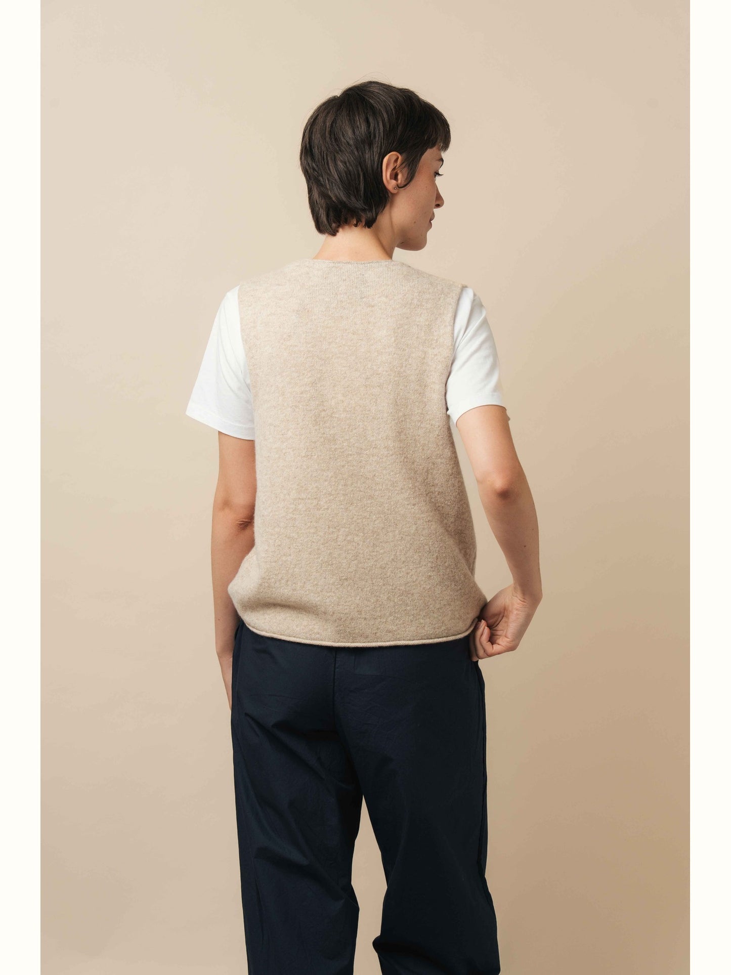 Eribe Corry V neck Tank top-Linen