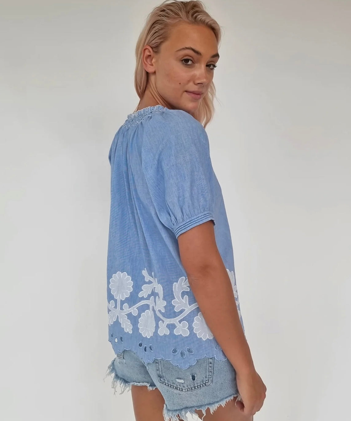 rose and rose Kelly Top -Pale Blue/white